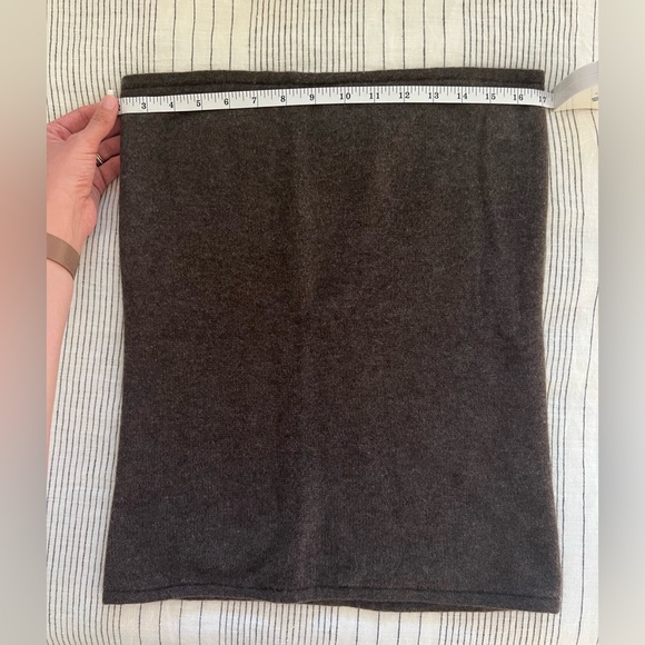 Ply Cashmere Snood - Picture 5 of 6